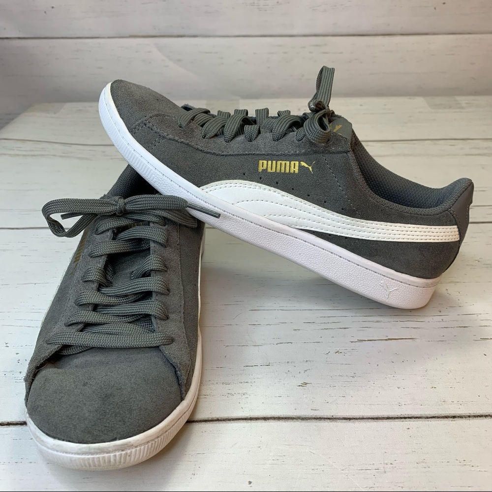 PUMA Women Size 7 US Ladies Vikky Lace Up Sneakers